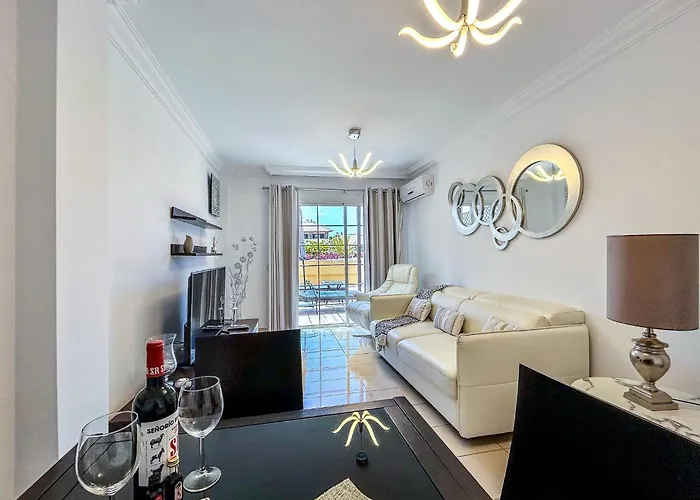 Apartment Terrazas Del Duque Ii Hideaway *