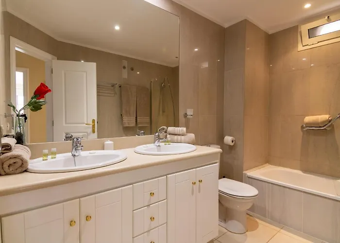 Terrazas Del Duque Ii Hideaway Daire *