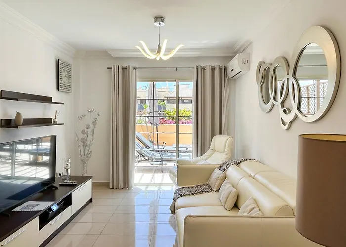 Terrazas Del Duque Ii Hideaway * 아데제